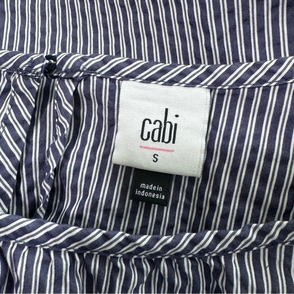 Cabi Olivia Flutter Sleeve Seersucker Navy White Stripe Asymmetrical Top Shirt - Picture 7 of 7